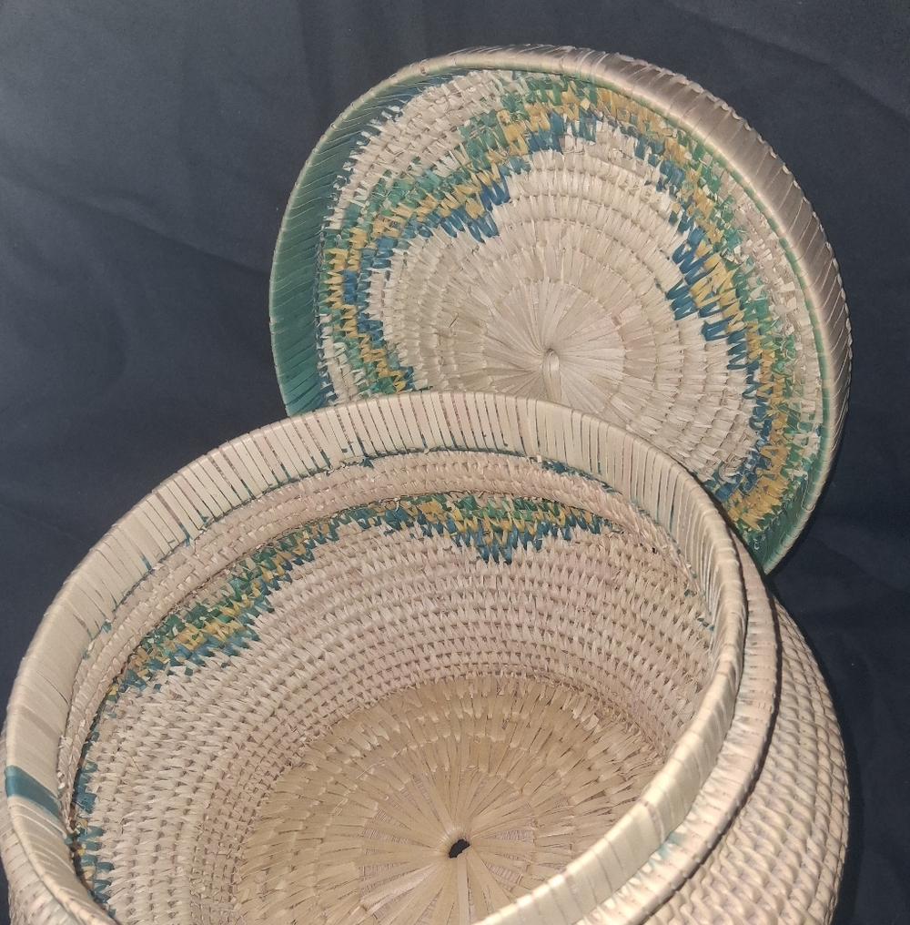 EXQUISITE TIGHTLY WOVEN LIDDED BASKET.